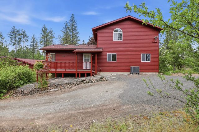 13804 N Christensen Rd, Nine Mile Falls, WA 99026