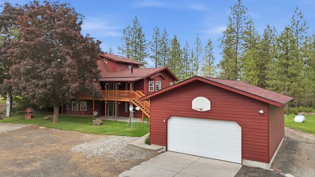 13804 N Christensen Rd, Nine Mile Falls, WA 99026