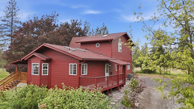13804 N Christensen Rd, Nine Mile Falls, WA 99026