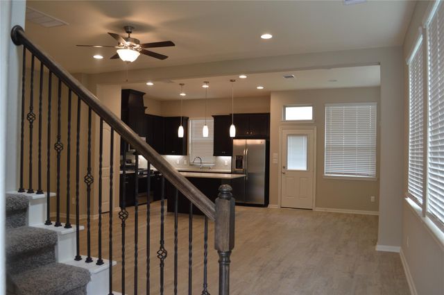 28043 Rocky Heights Dr, Spring, TX 77386