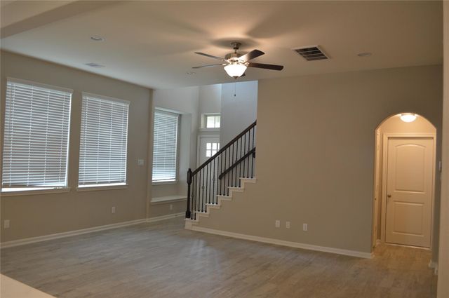 28043 Rocky Heights Dr, Spring, TX 77386