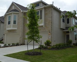 28043 Rocky Heights Dr, Spring, TX 77386
