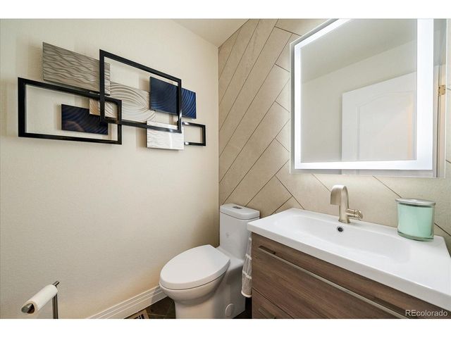 130 S Monroe St, Denver, CO 80209