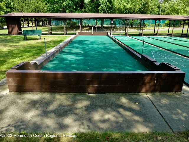 127A Amberly Drive, Manalapan, NJ 07726