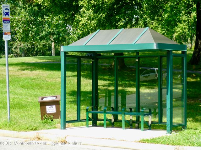 127A Amberly Drive, Manalapan, NJ 07726