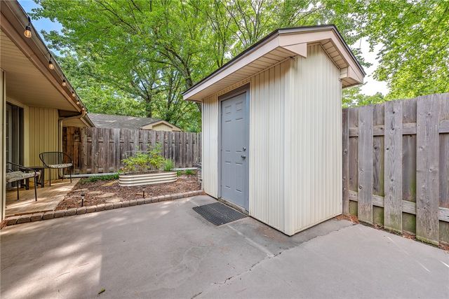 19 Mellor Lane, Bella Vista, AR 72715