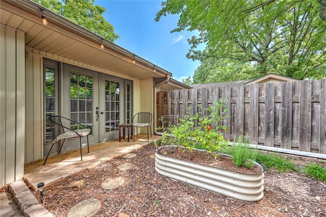 19 Mellor Lane, Bella Vista, AR 72715
