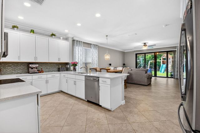 9062 Gulf Cove Drive, Wellington, FL 33467