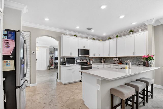 9062 Gulf Cove Drive, Wellington, FL 33467