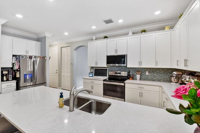 9062 Gulf Cove Drive, Wellington, FL 33467
