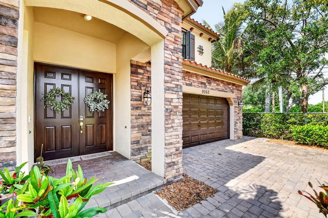 9062 Gulf Cove Drive, Wellington, FL 33467