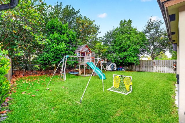 9062 Gulf Cove Drive, Wellington, FL 33467