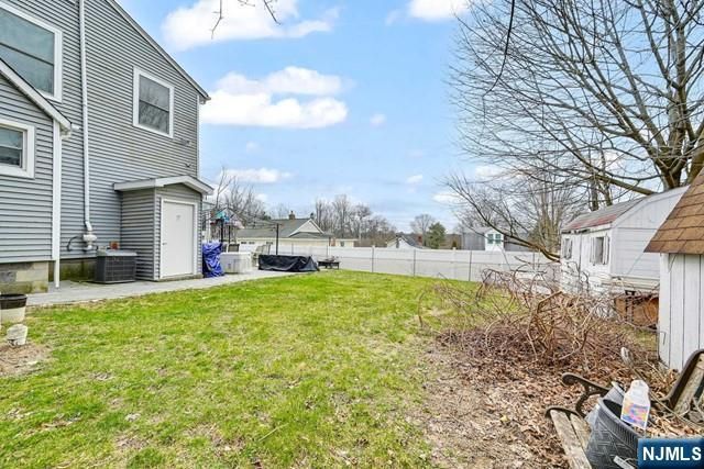 22 Glenridge Road, West Milford, NJ 07421