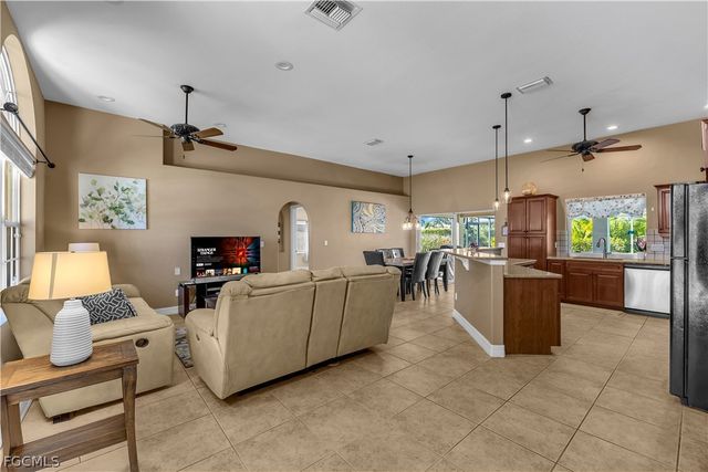 2804 SW 29th PL, Cape Coral, FL 33914