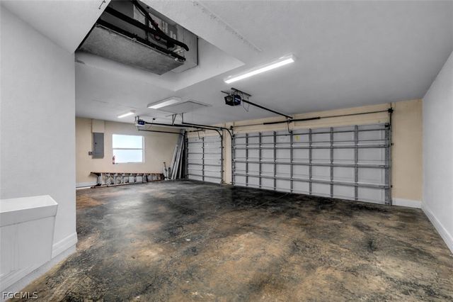 2804 SW 29th PL, Cape Coral, FL 33914