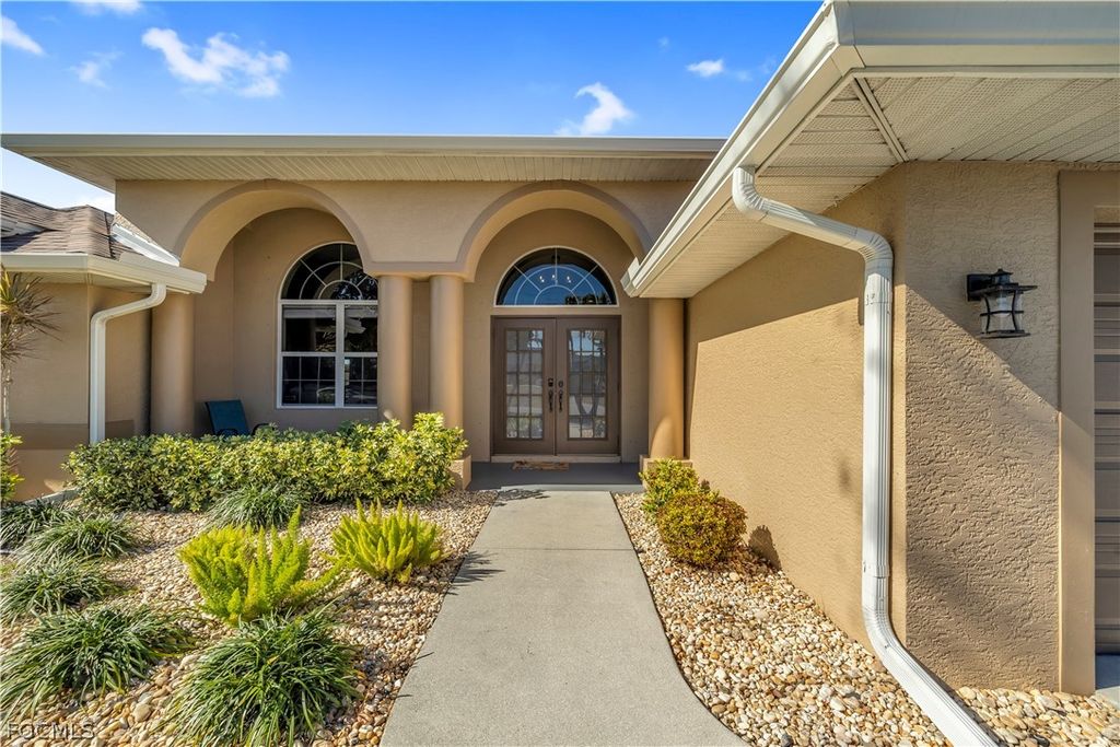 2804 SW 29th PL, Cape Coral, FL 33914