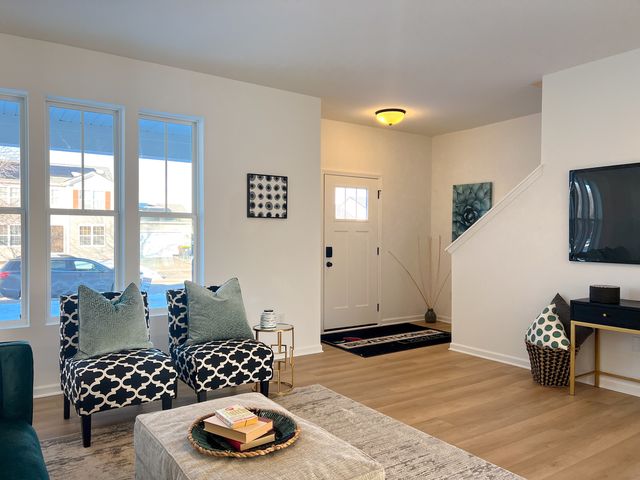 94 W Crabapple Avenue, Cortland, IL 60112