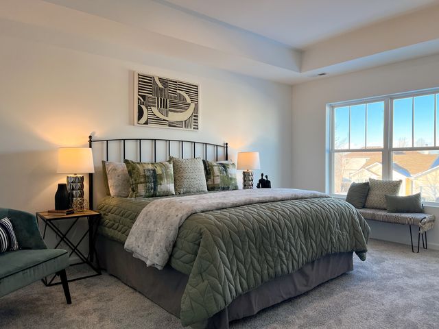 94 W Crabapple Avenue, Cortland, IL 60112