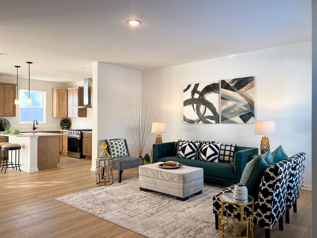 94 W Crabapple Avenue, Cortland, IL 60112