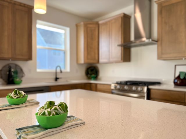 94 W Crabapple Avenue, Cortland, IL 60112