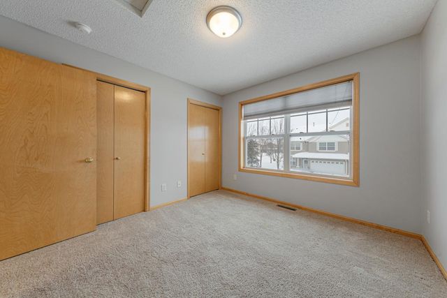 1556 Independence Drive 202, Northfield, MN 55057