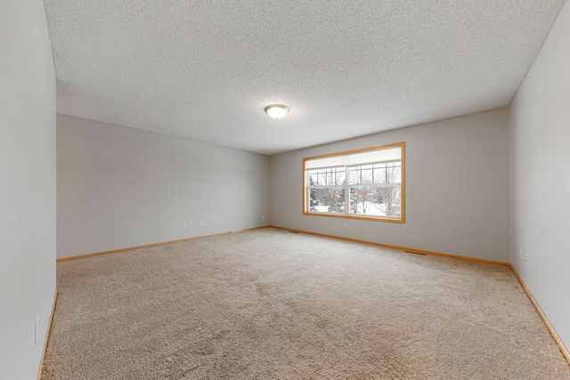 1556 Independence Drive 202, Northfield, MN 55057