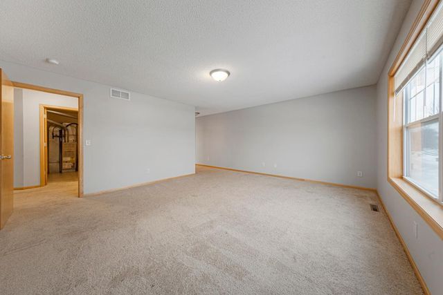 1556 Independence Drive 202, Northfield, MN 55057