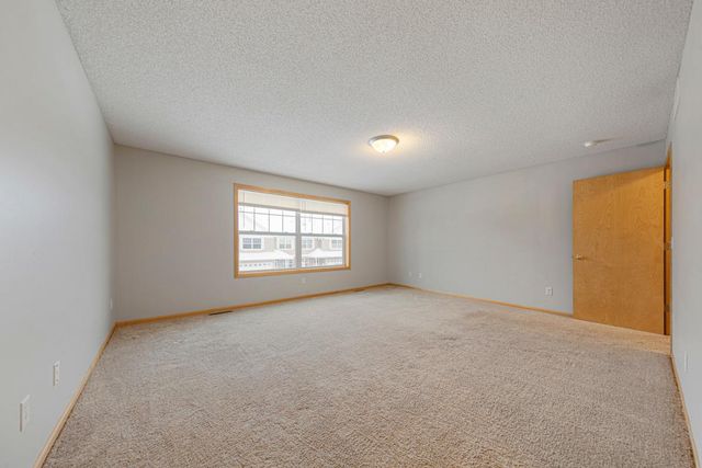 1556 Independence Drive 202, Northfield, MN 55057