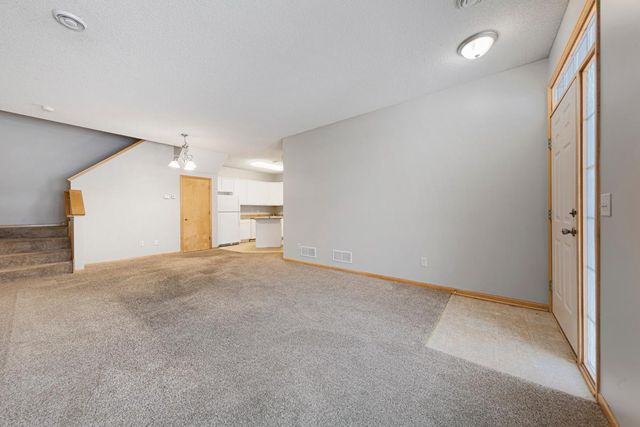 1556 Independence Drive 202, Northfield, MN 55057