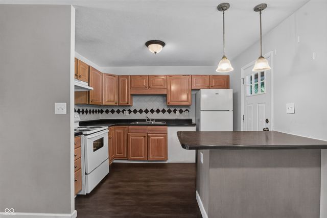8737 Montery Court, Indianapolis, IN 46226