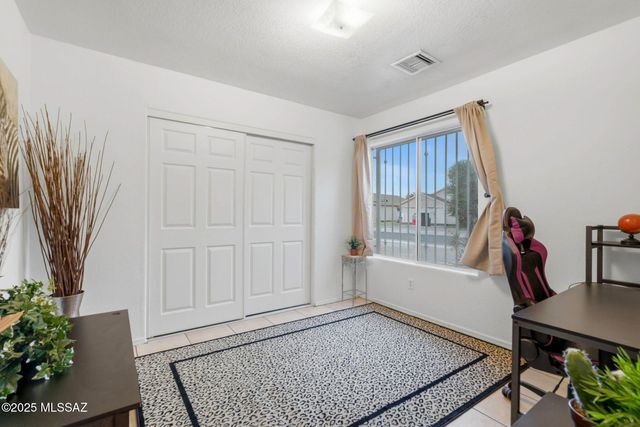 2671 E Paseo La Tierra Buena, Tucson, AZ 85706