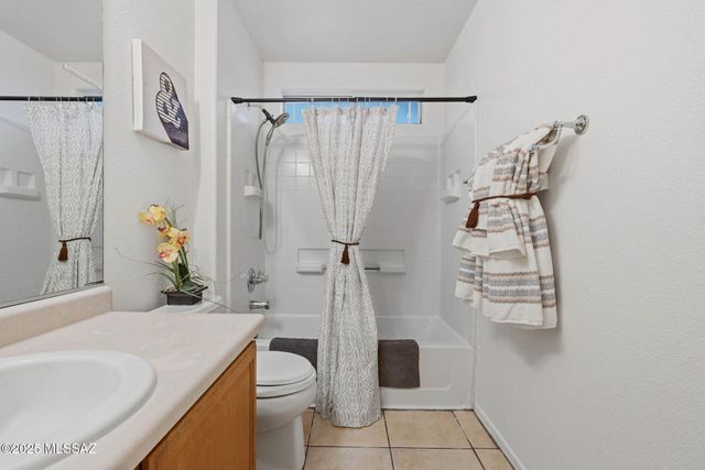 2671 E Paseo La Tierra Buena, Tucson, AZ 85706