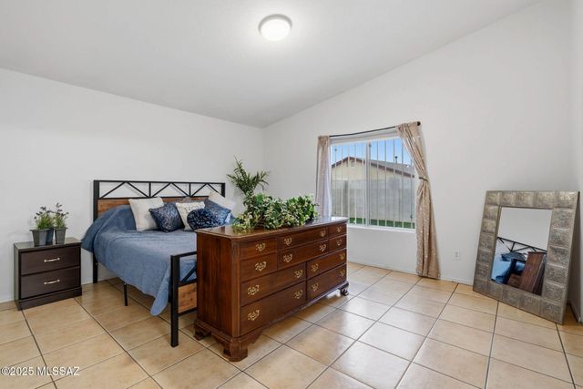 2671 E Paseo La Tierra Buena, Tucson, AZ 85706