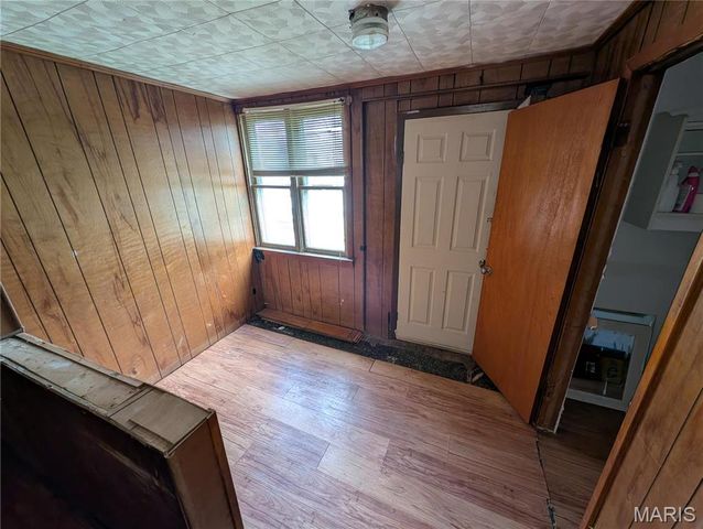 1300 Rixon, Alton, IL 62002