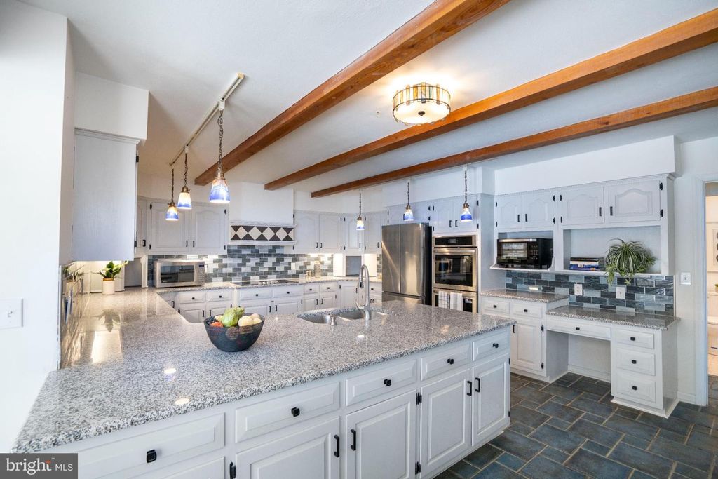 Image 19 of property listing at 1307 DEERFIELD DR, State College, PA 16803