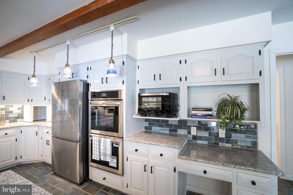 Image 25 of property listing at 1307 DEERFIELD DR, State College, PA 16803