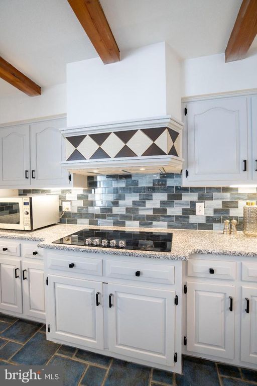 Image 26 of property listing at 1307 DEERFIELD DR, State College, PA 16803