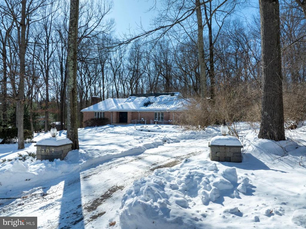 Image 74 of property listing at 1307 DEERFIELD DR, State College, PA 16803