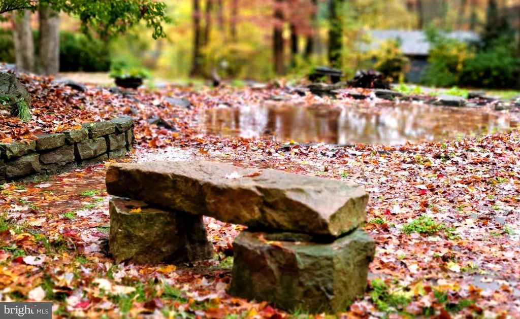 Image 92 of property listing at 1307 DEERFIELD DR, State College, PA 16803