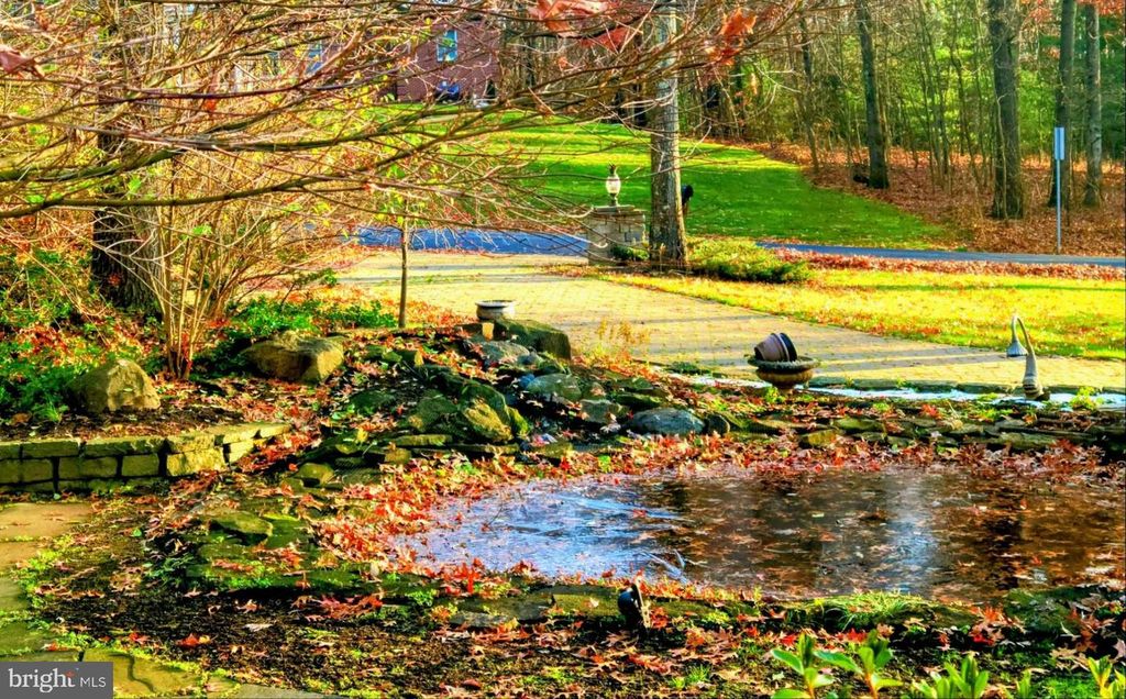 Image 97 of property listing at 1307 DEERFIELD DR, State College, PA 16803