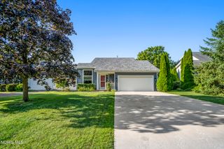 7351 Twin Lakes Road, Perrysburg, OH 43551