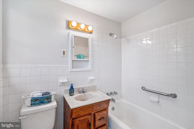 56-A CRESCENT RD, Greenbelt, MD 20770