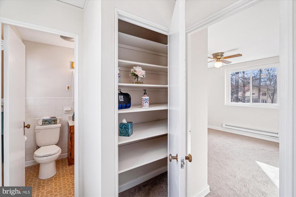 Image 22 of property listing at 56-A CRESCENT RD, Greenbelt, MD 20770