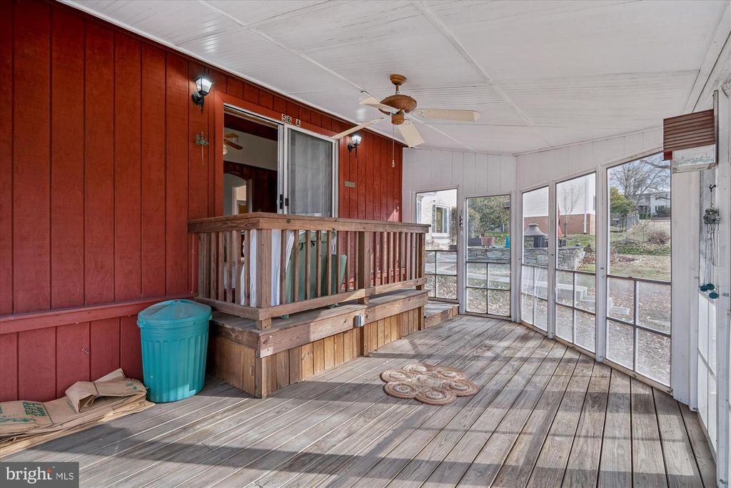 Image 30 of property listing at 56-A CRESCENT RD, Greenbelt, MD 20770