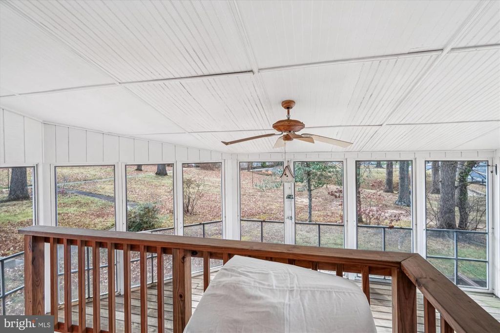 Image 32 of property listing at 56-A CRESCENT RD, Greenbelt, MD 20770