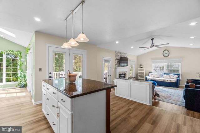 7803 BREAKSTONE CT, Ellicott City, MD 21043