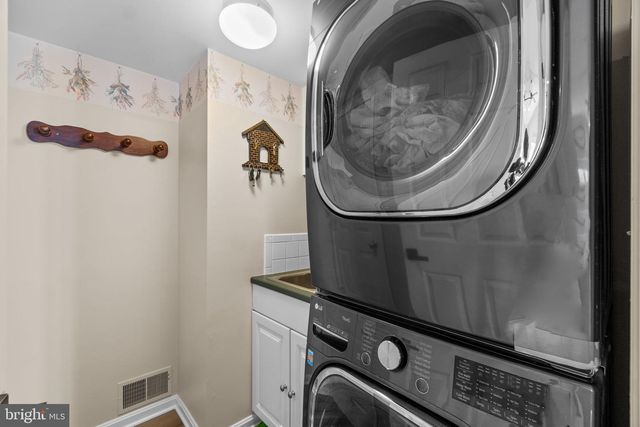 7803 BREAKSTONE CT, Ellicott City, MD 21043