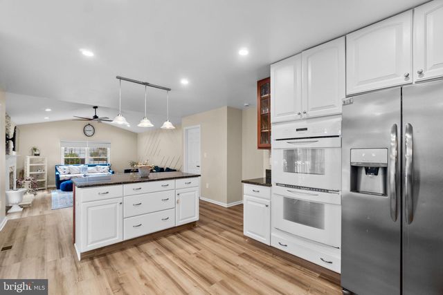 7803 BREAKSTONE CT, Ellicott City, MD 21043