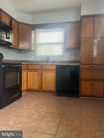 7506 NEW HAMPSHIRE AVE, Takoma Park, MD 20912