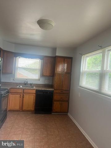 7506 NEW HAMPSHIRE AVE, Takoma Park, MD 20912